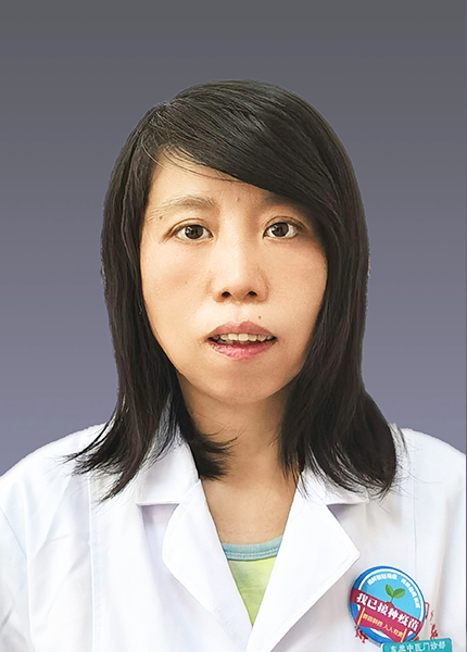 张亚君